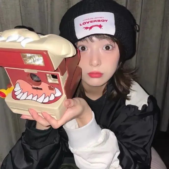妳俩没有明天 海报