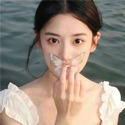 巴山女红军 海报